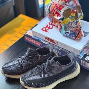 Women’s Yeezy Boost 350